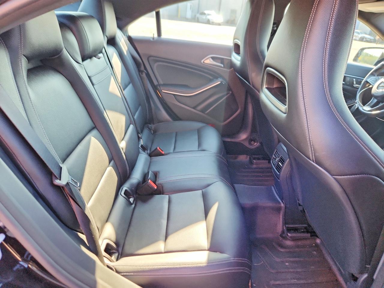 2018 Mercedes-Benz Cla 250 - zdjęcie 10