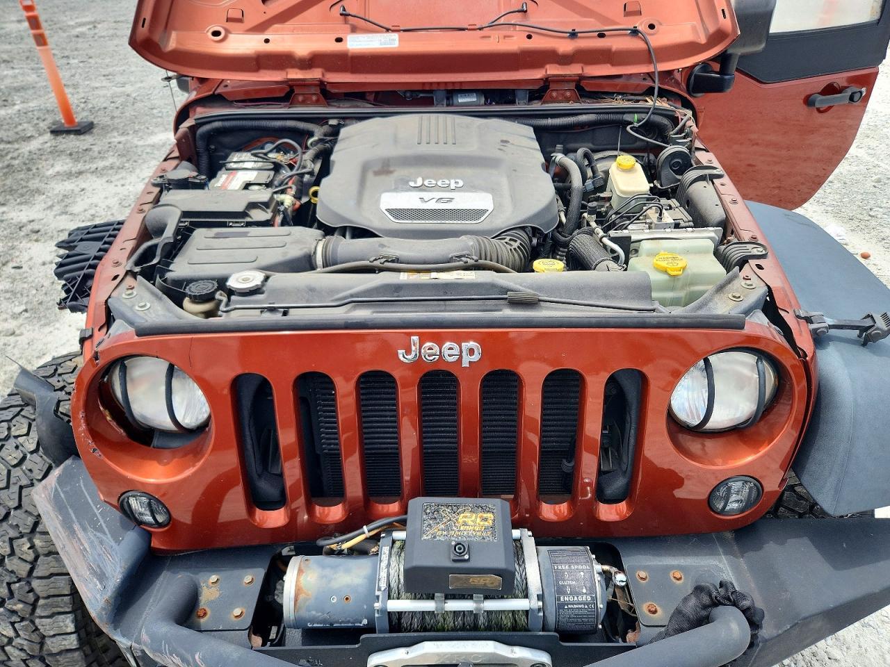 2014 Jeep Wrangler Unlimited Sport - zdjęcie 12