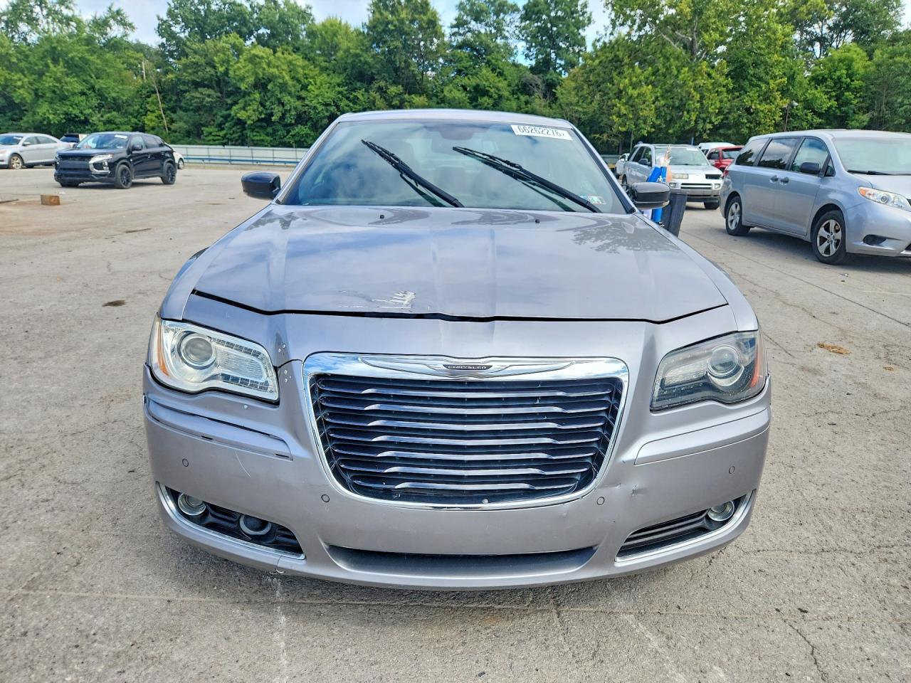 2013 Chrysler 300 S - zdjęcie 5