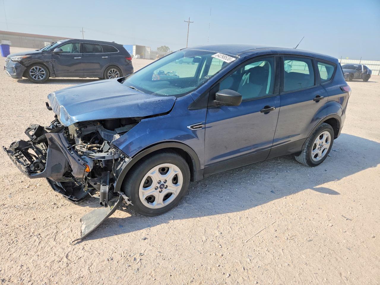 2018 Ford Escape S - zdjęcie główne