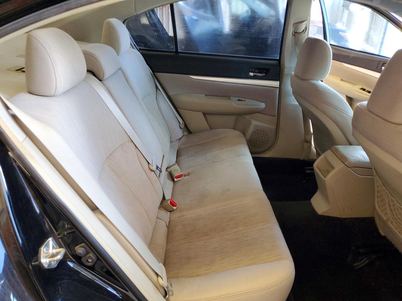 2013 Subaru Legacy 2.5I Premium - zdjęcie 10
