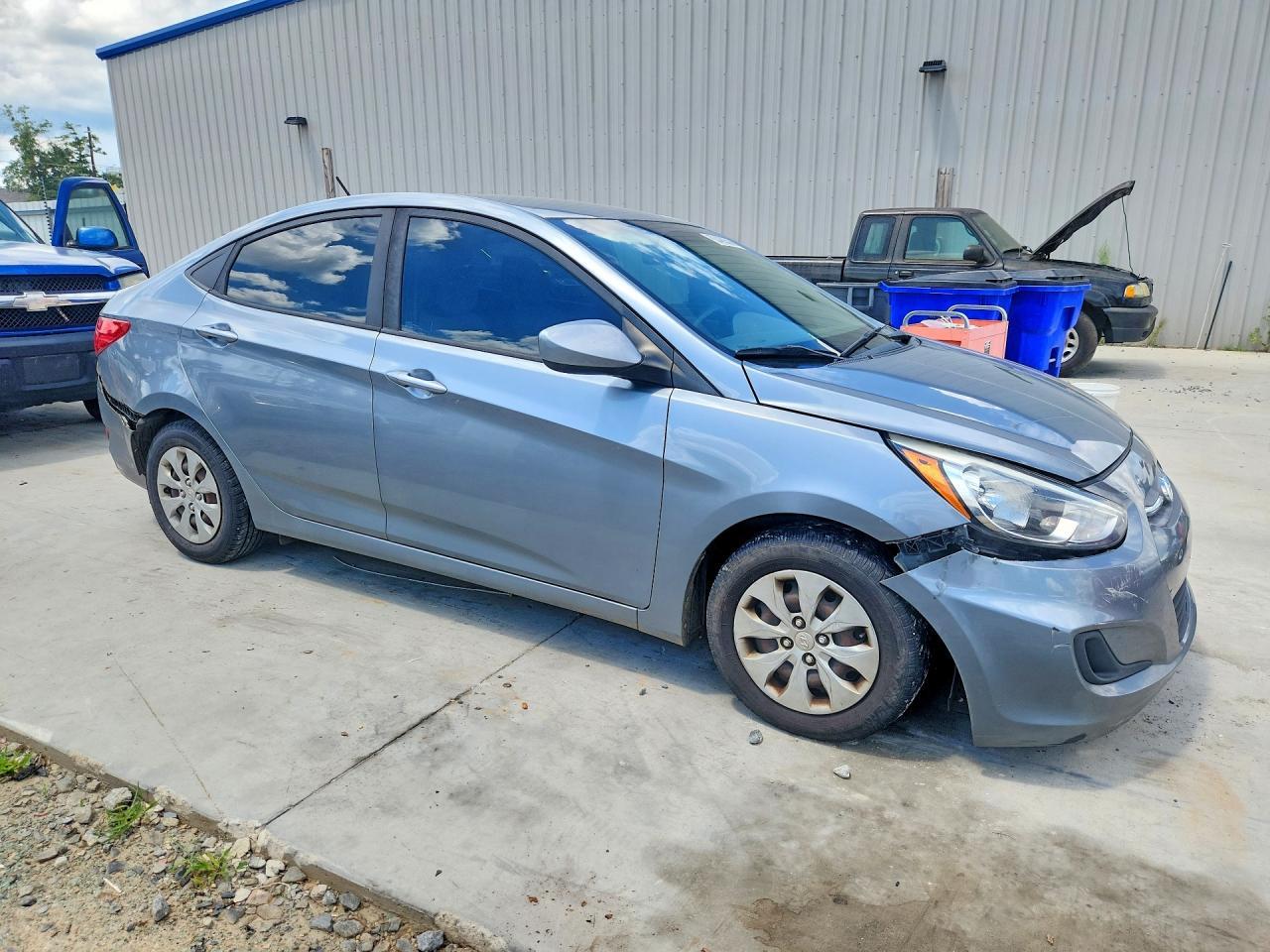 2017 Hyundai Accent Se - zdjęcie 4