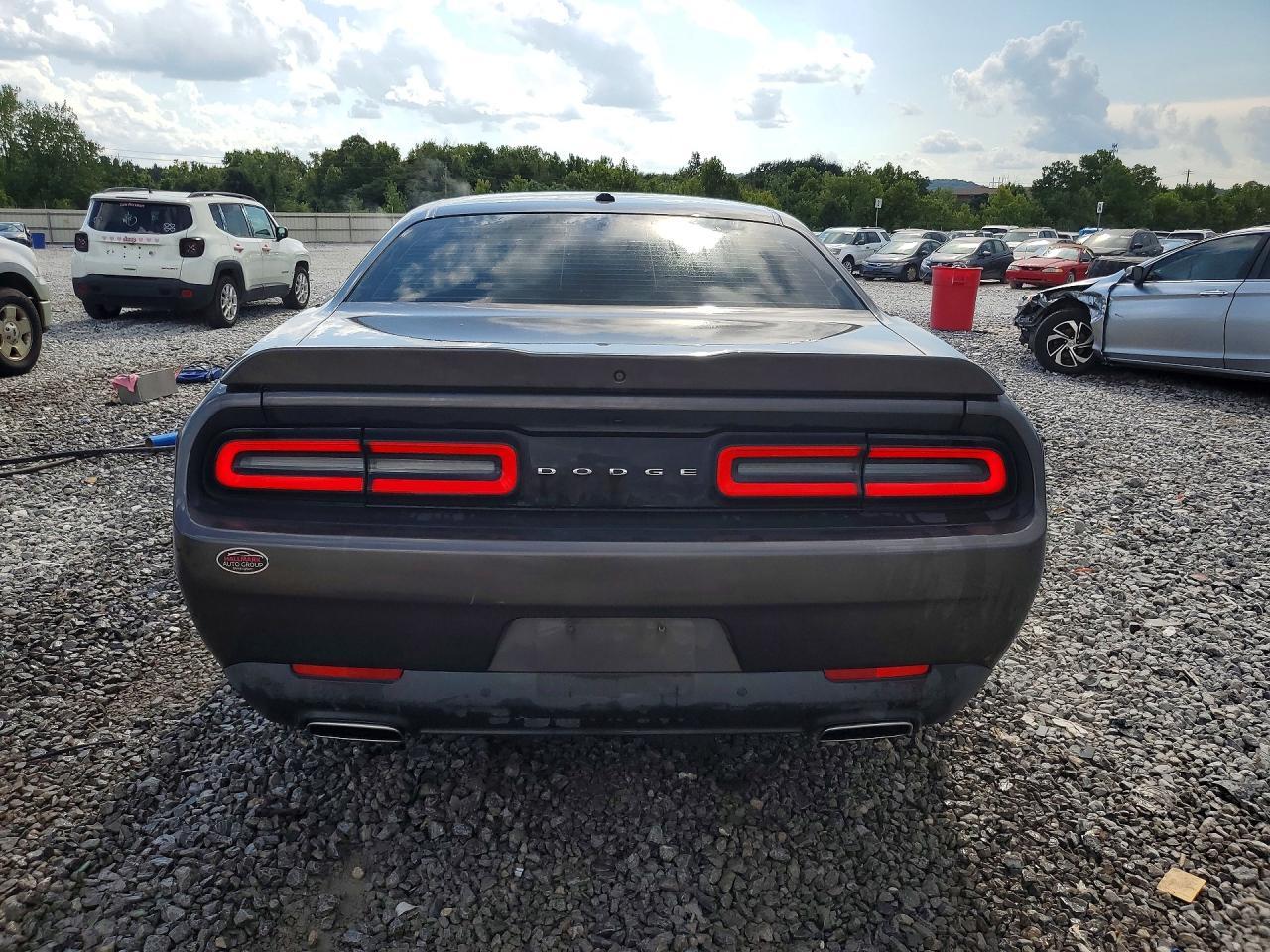 2020 Dodge Challenger Sxt - zdjęcie 6