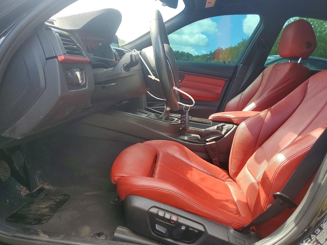2013 BMW 335 Xi - zdjęcie 7