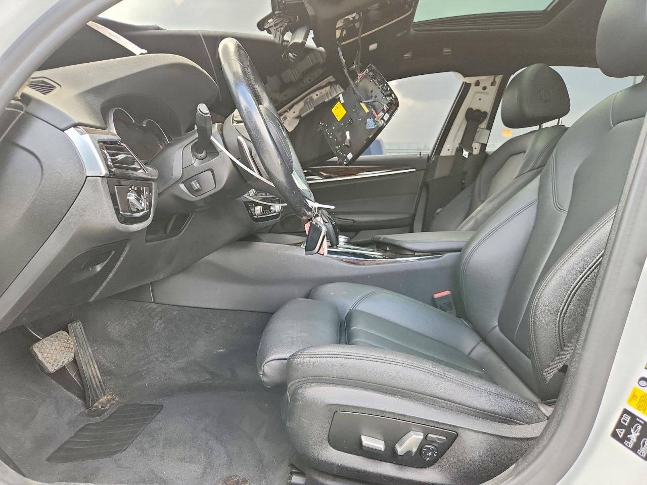 2019 BMW Seria 5 530i - zdjęcie 7