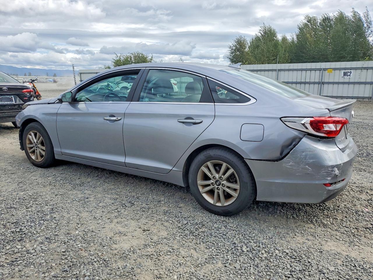 2016 Hyundai Sonata Se - zdjęcie 2