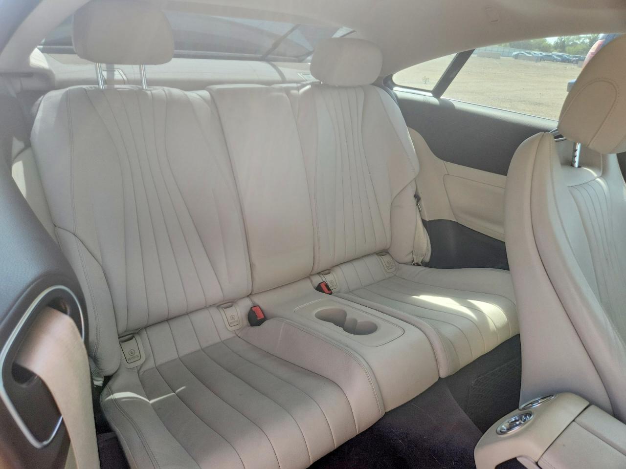 2018 Mercedes-Benz E 400 - zdjęcie 10