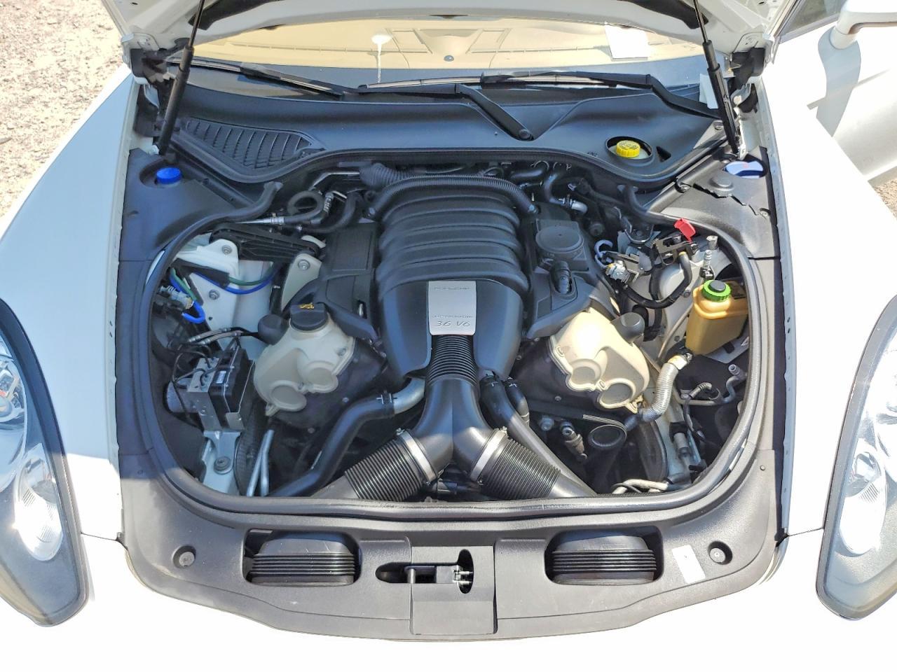 2015 Porsche Panamera 2 - zdjęcie 11