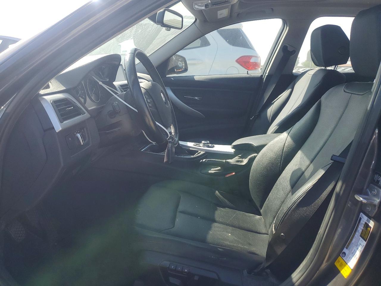 2013 BMW 328 I - zdjęcie 7