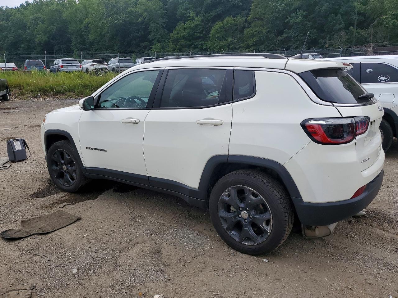 2021 Jeep Compass Limited - zdjęcie 2