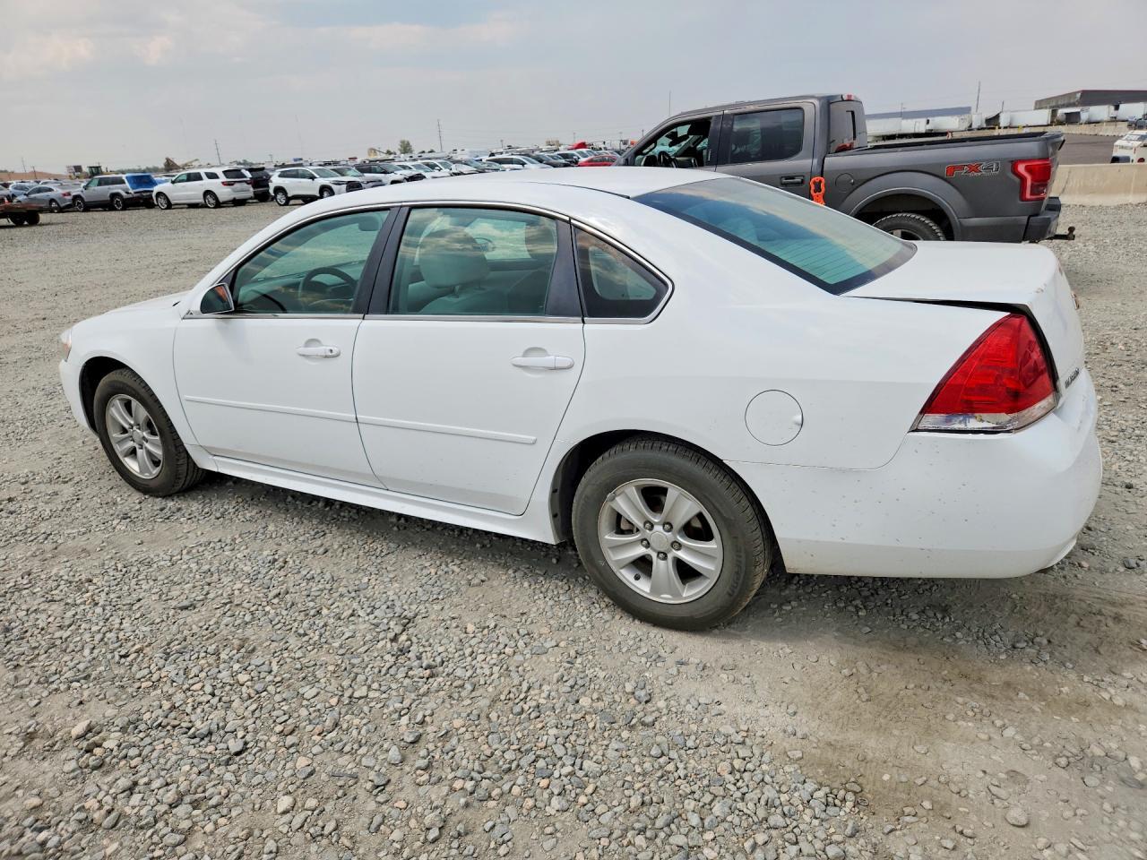 2013 Chevrolet Impala Ls - zdjęcie 2