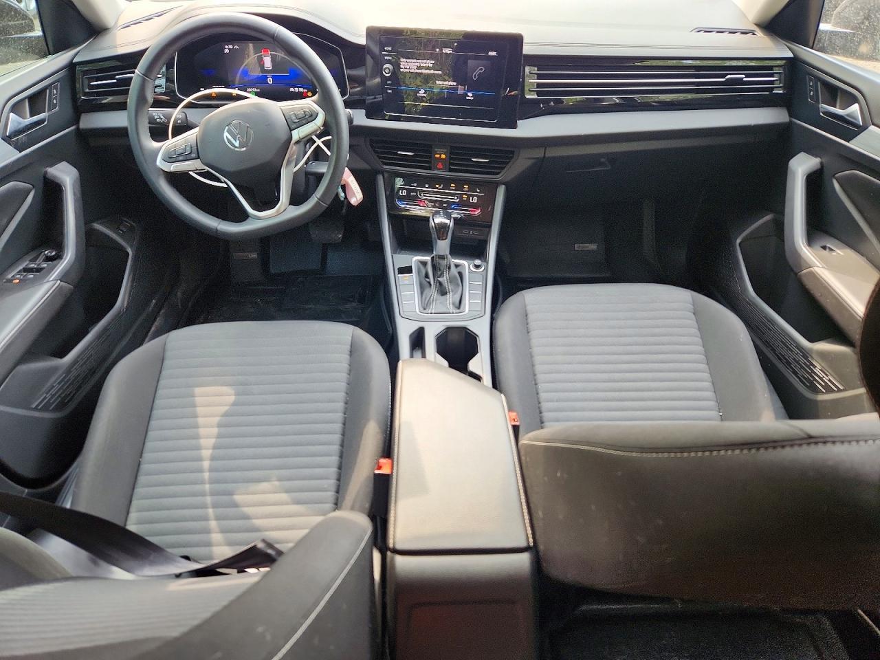 2025 Volkswagen Jetta Trendline - zdjęcie 8