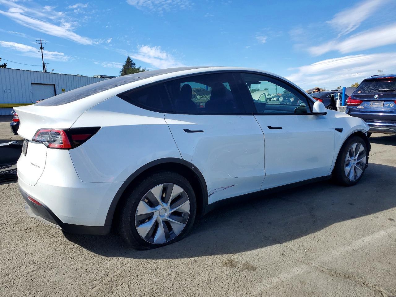 2023 Tesla Model Y - zdjęcie 3