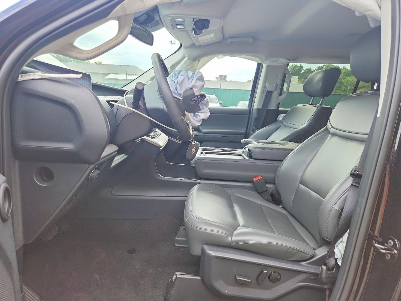 2026 Ford Expedition Max Active - zdjęcie 7