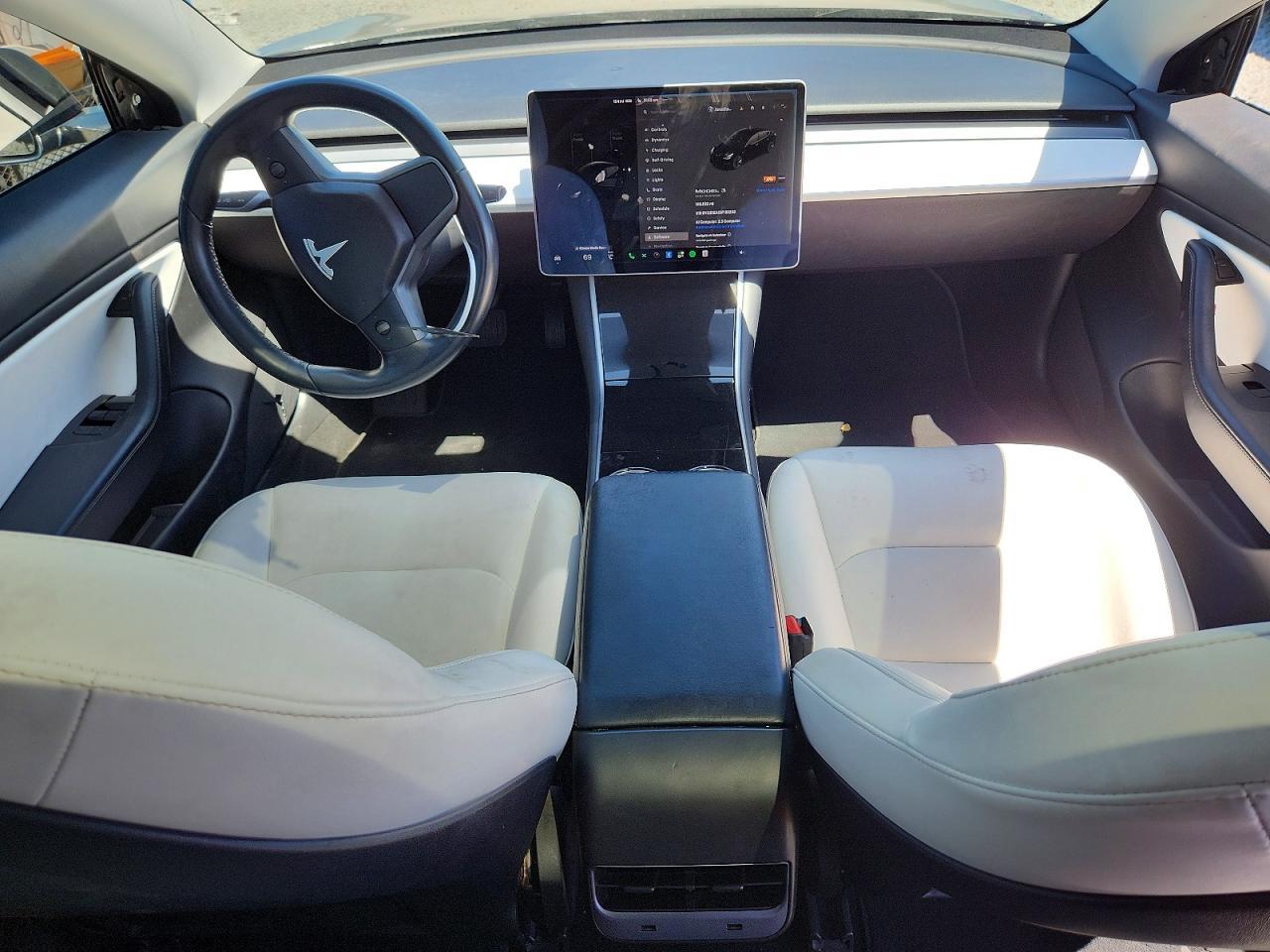 2018 Tesla Model 3 - zdjęcie 8