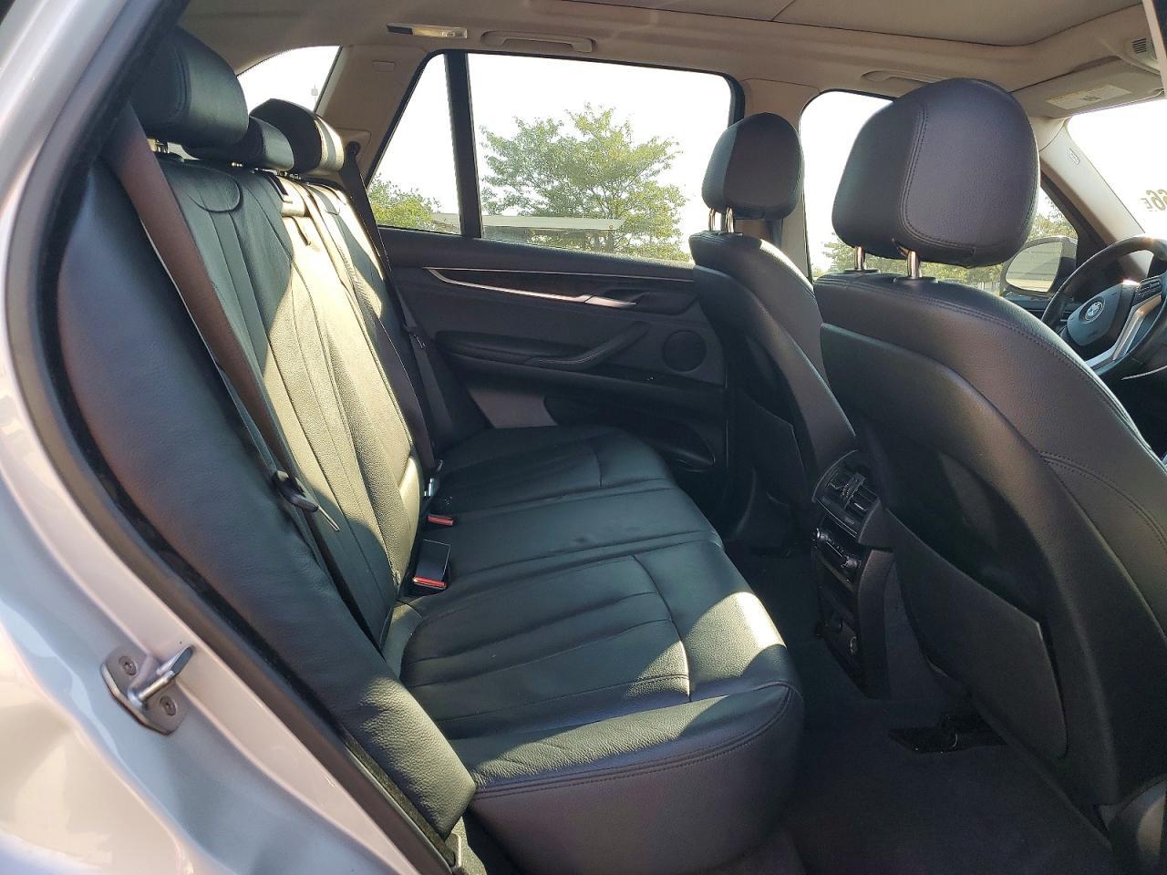 2016 BMW X5 xDrive35I - zdjęcie 11