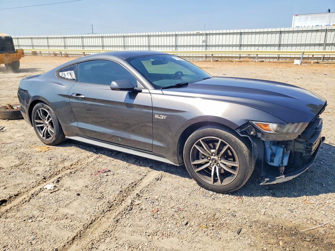 2017 Ford Mustang Base - zdjęcie 4