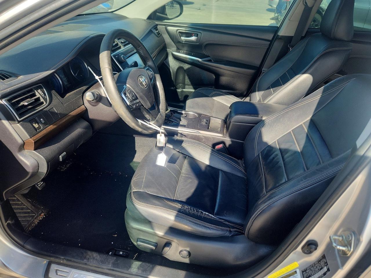 2016 Toyota Camry Xle - zdjęcie 7