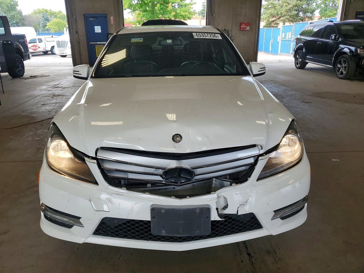 2013 Mercedes-Benz C 300 4Matic - zdjęcie 5