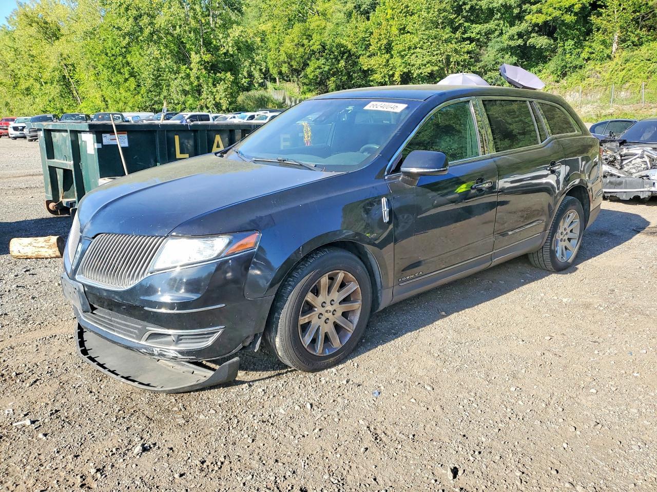 2016 Lincoln Mkt - zdjęcie główne