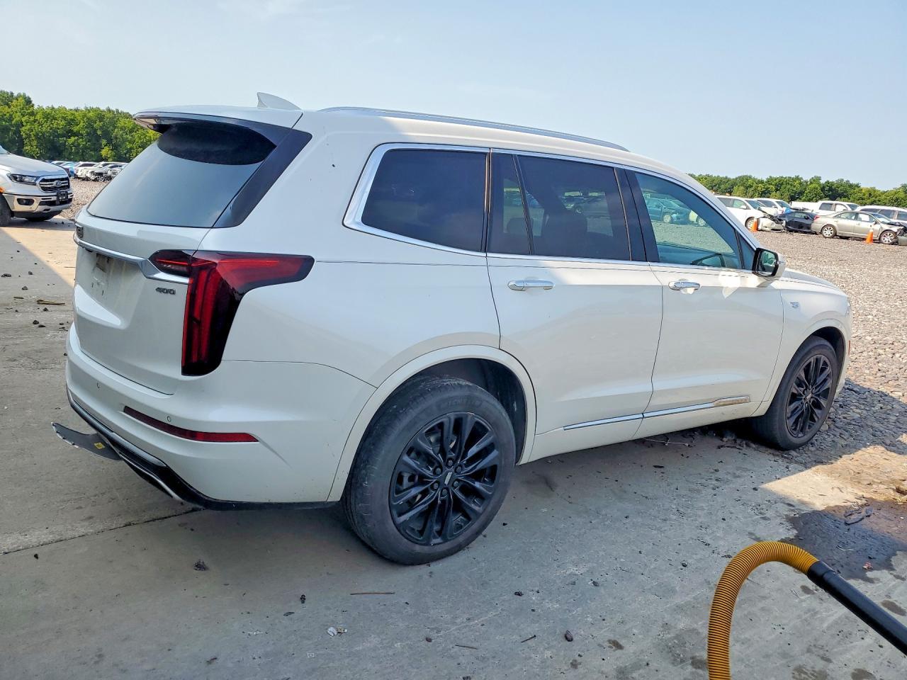 2022 Cadillac Xt6 Premium Luxury - zdjęcie 3