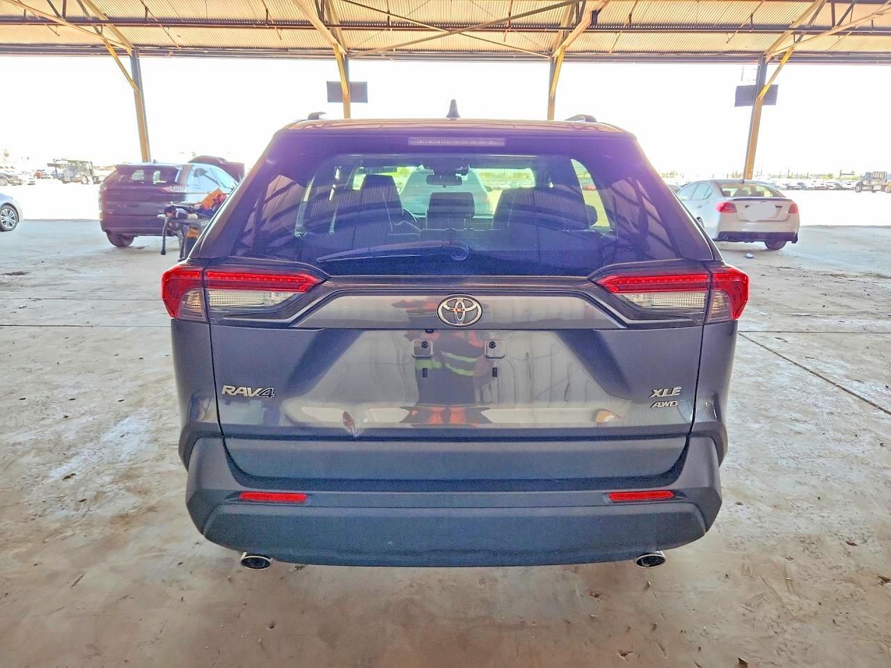2019 Toyota Rav4 Xle - zdjęcie 7