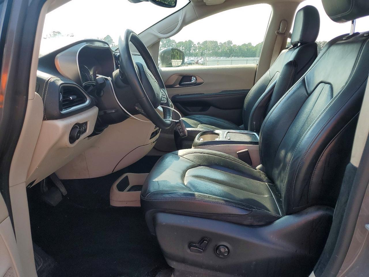 2022 Chrysler Pacifica Hybrid Touring L - zdjęcie 7