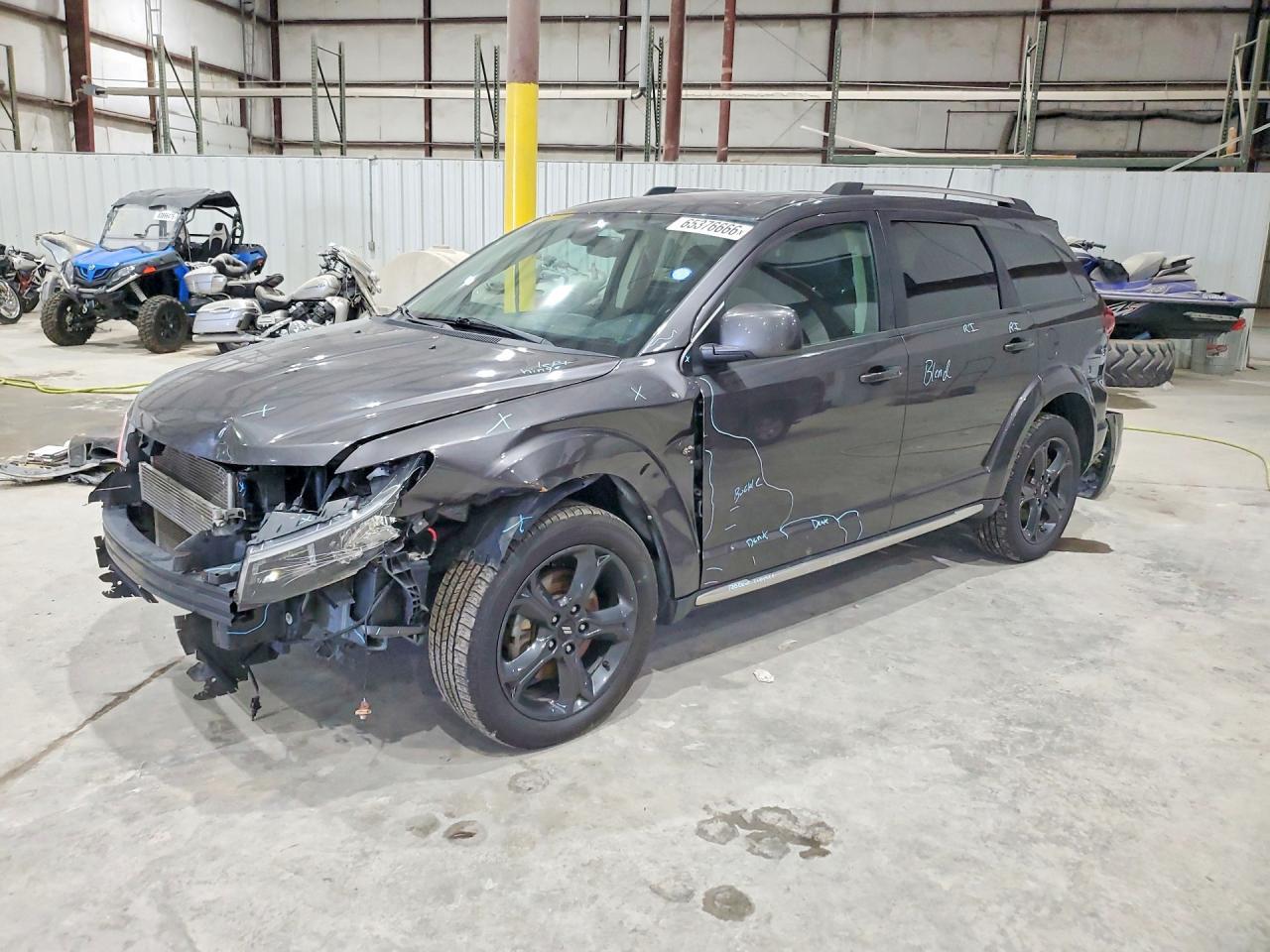 2020 Dodge Journey Crossroad - zdjęcie główne
