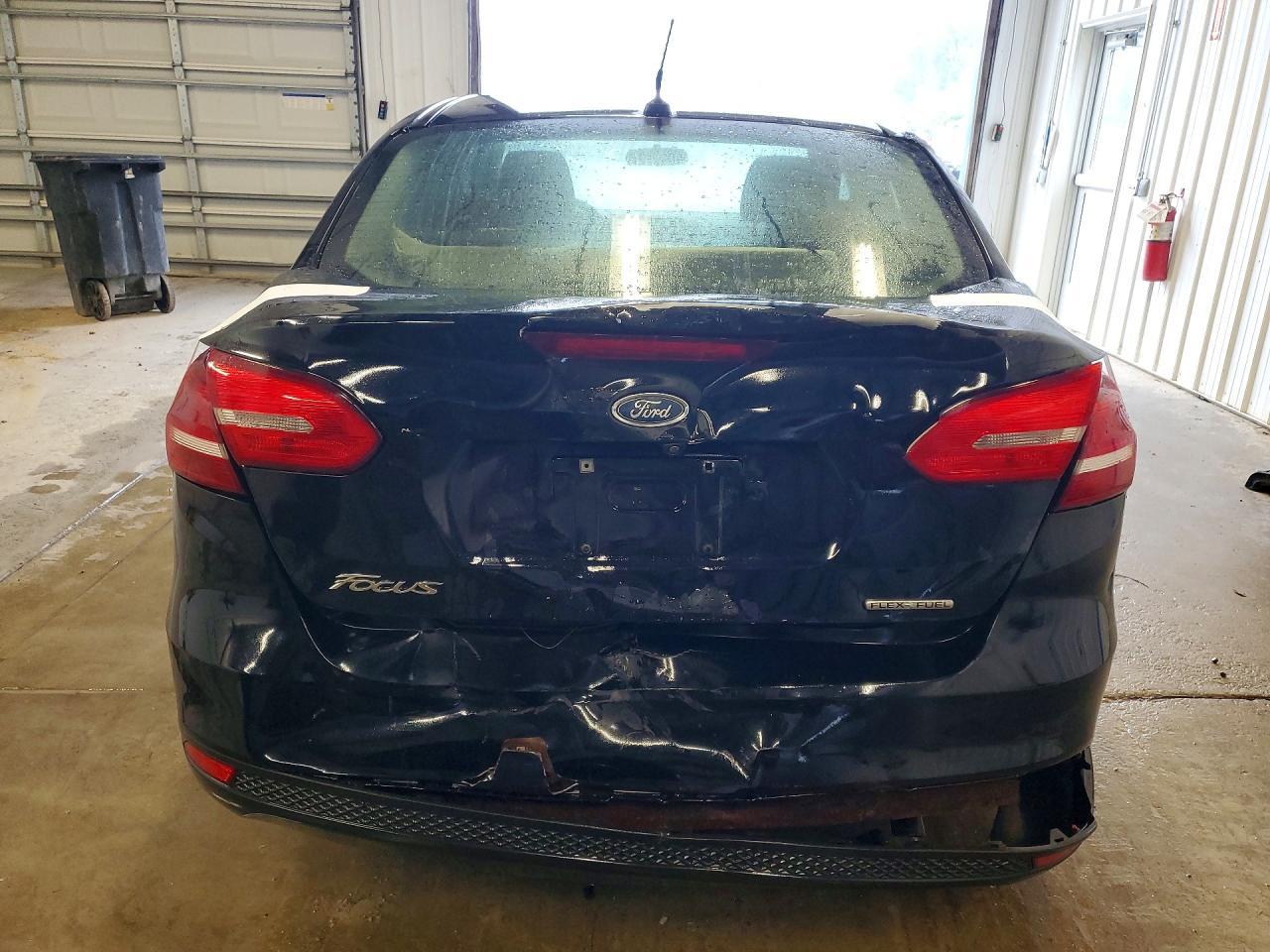 2016 Ford Focus S - zdjęcie 6