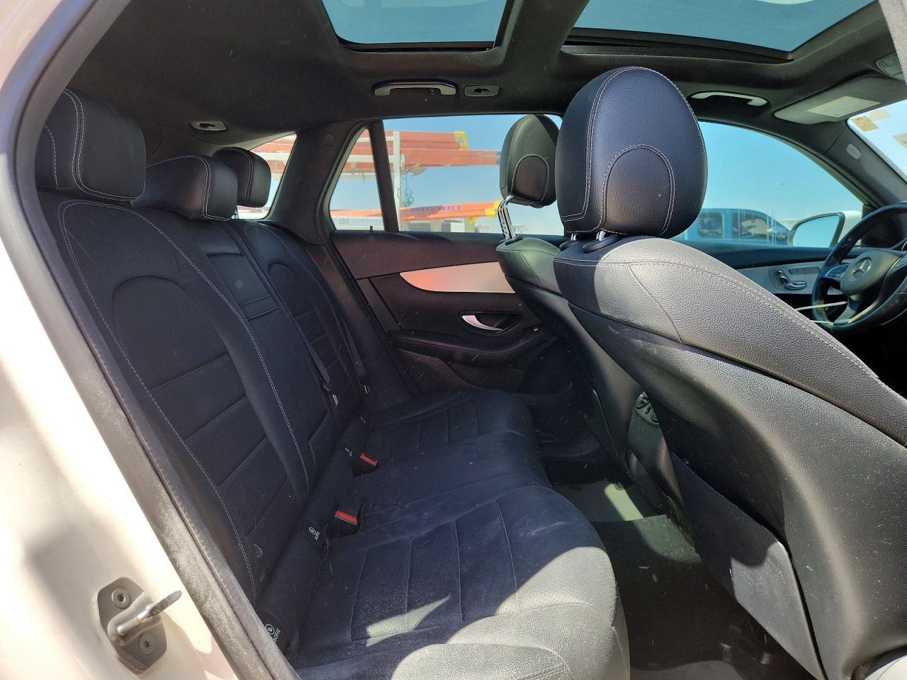 2019 Mercedes-Benz Glc 300 4Matic - zdjęcie 11