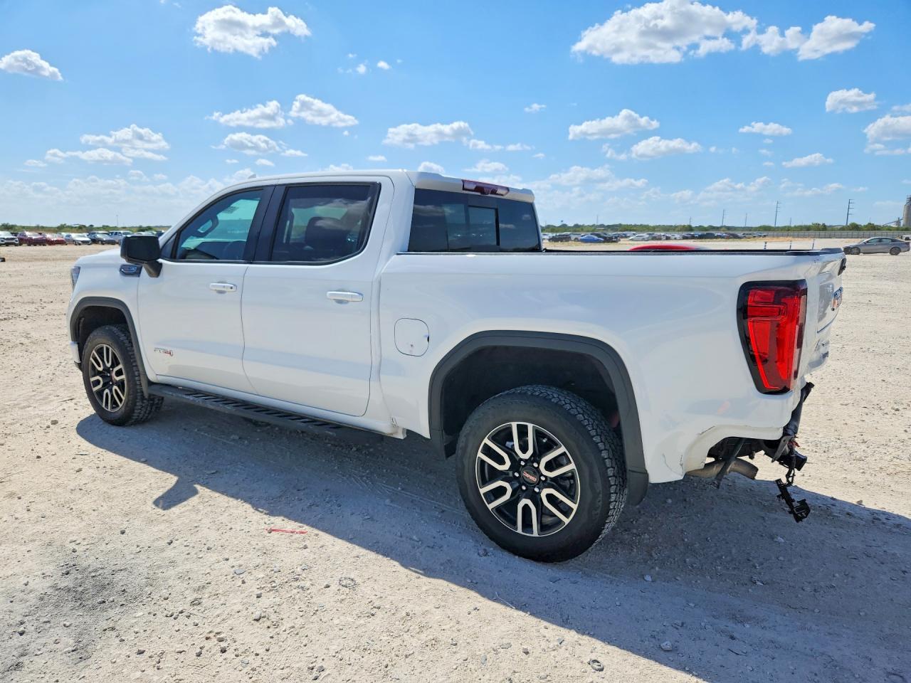 2025 GMC Sierra K1500 At4 - zdjęcie 2