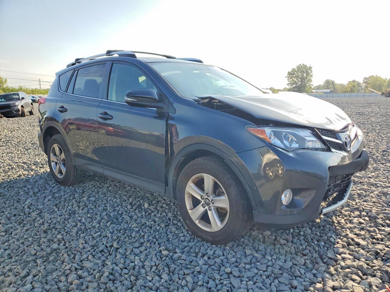 2015 Toyota Rav4 Xle - zdjęcie 4