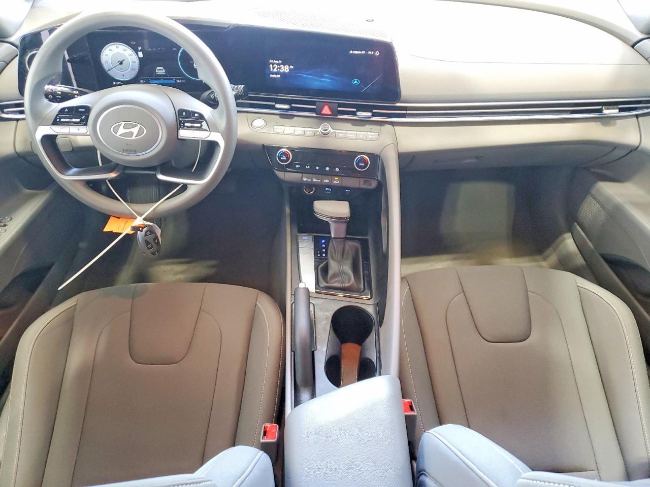 2024 Hyundai Elantra Sel - zdjęcie 8