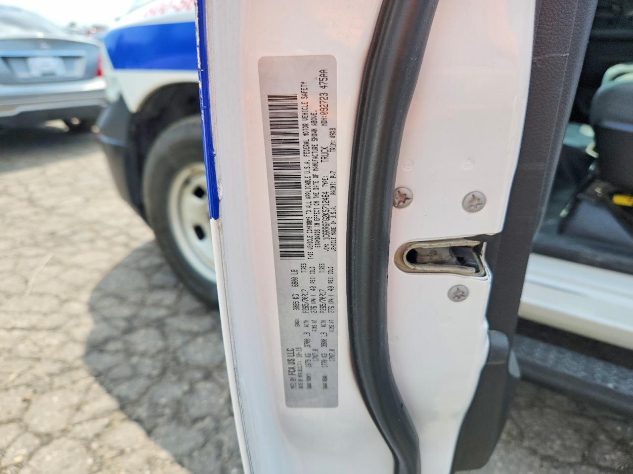 2019 Ram 1500 Classic Tradesman - zdjęcie 12