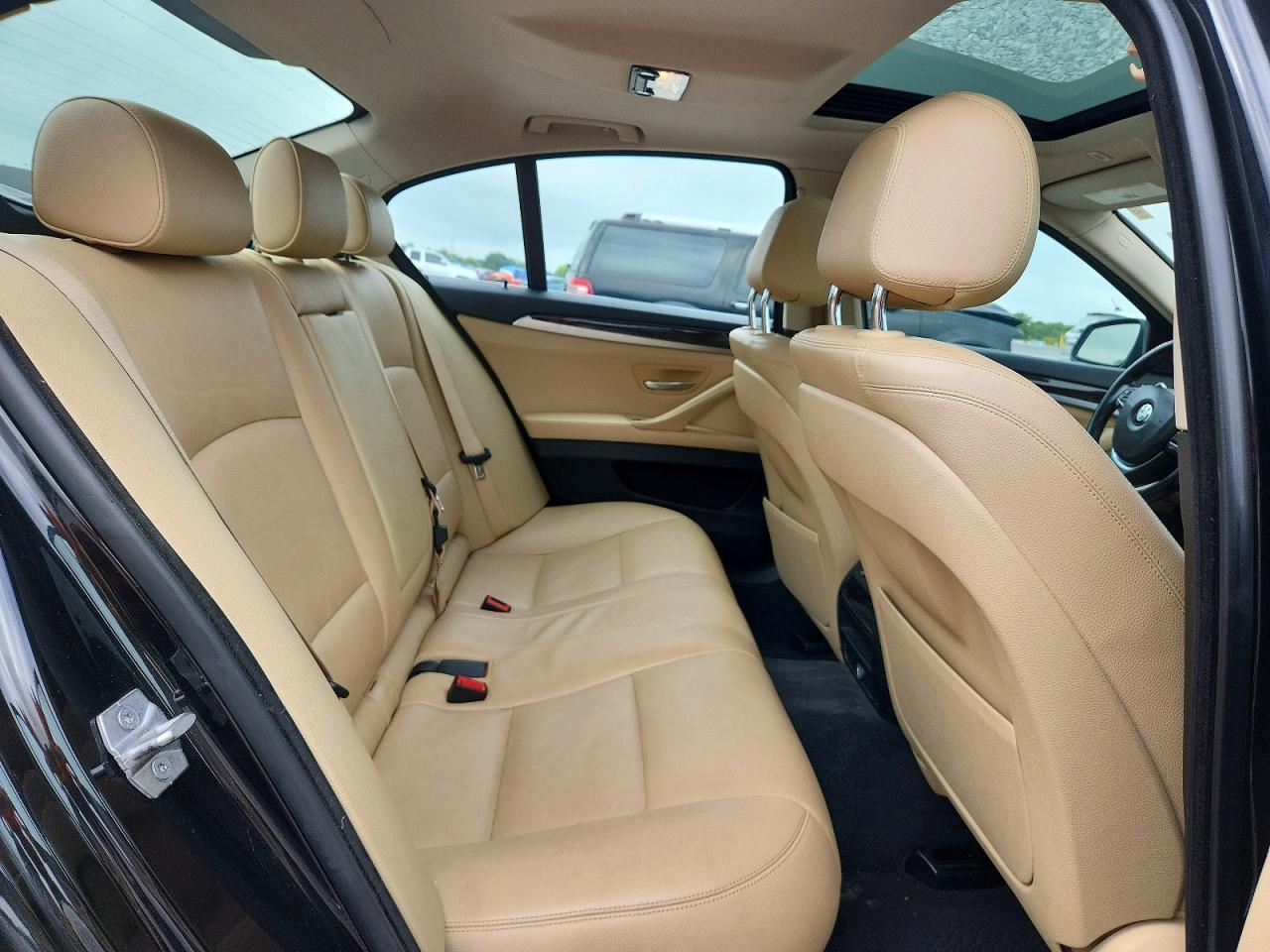 2016 BMW 528 Xi - zdjęcie 10