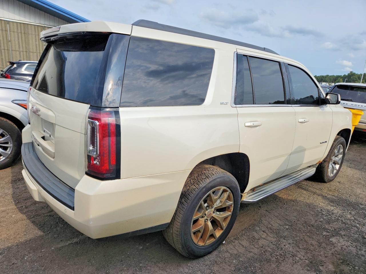 2015 GMC Yukon Slt - zdjęcie 3