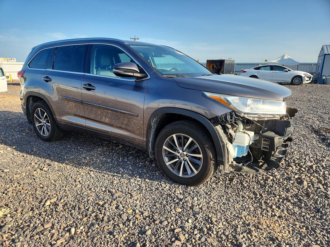 2017 Toyota Highlander Xle - zdjęcie 4