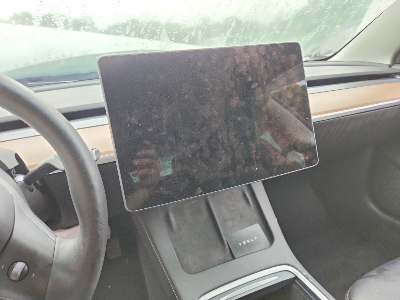 2022 Tesla Model 3 - zdjęcie 9