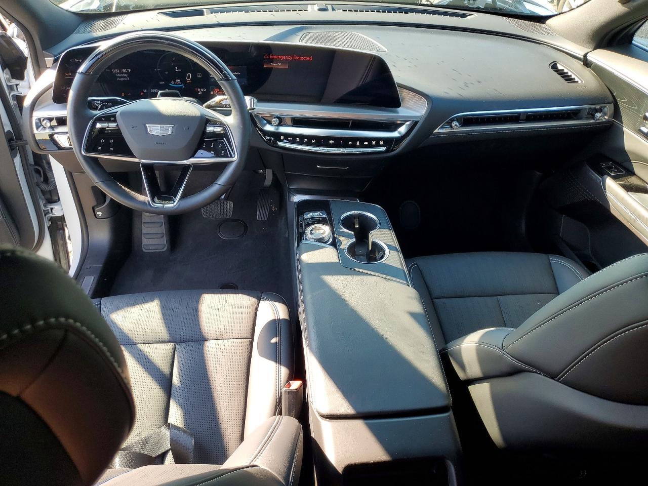 2026 Cadillac Lyriq Luxury - zdjęcie 8