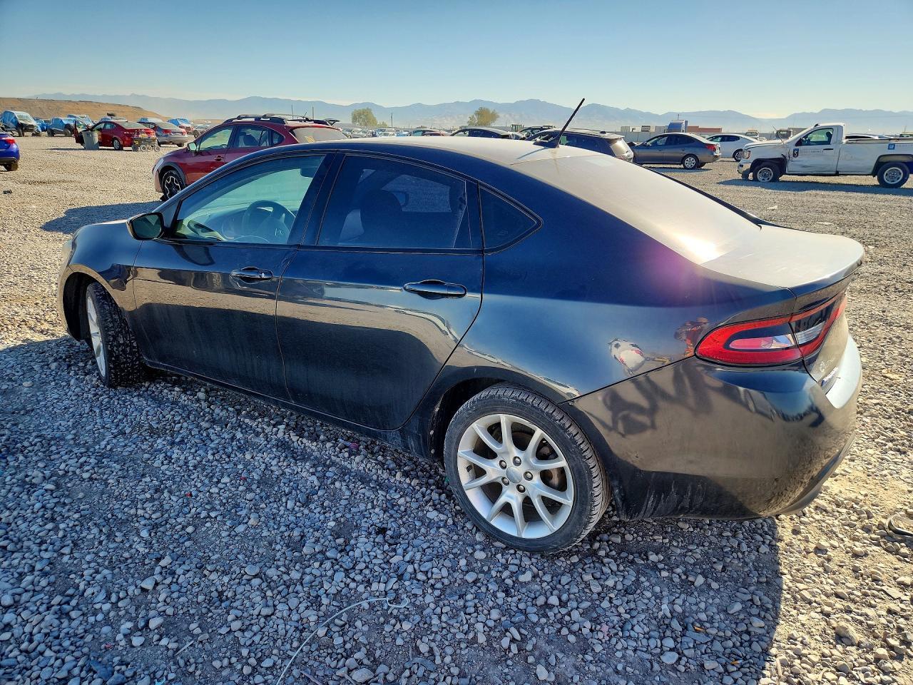 2013 Dodge Dart Sxt - zdjęcie 2