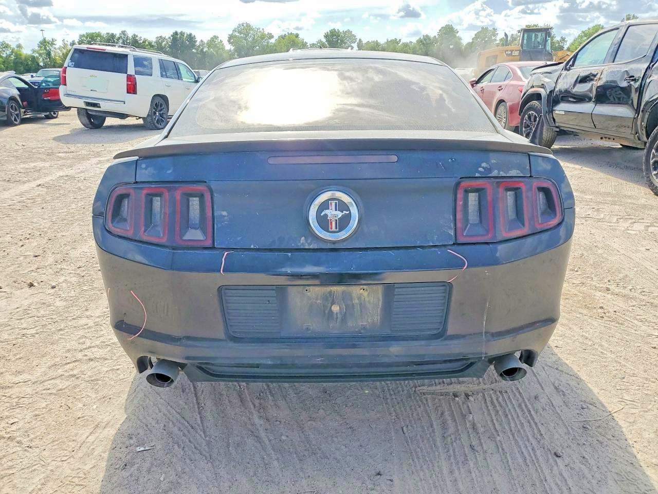2014 Ford Mustang - zdjęcie 6