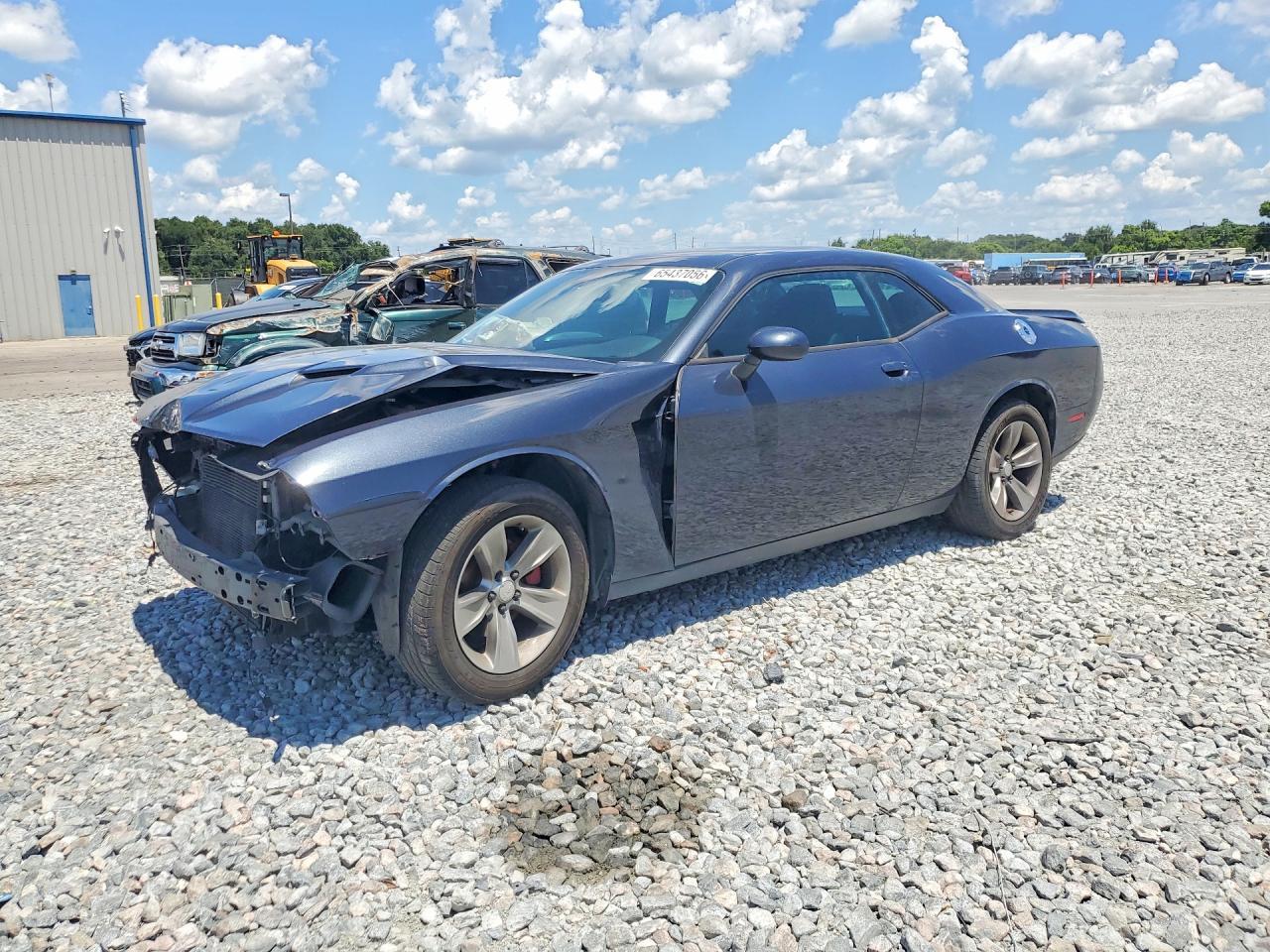 2016 Dodge Challenger Sxt - zdjęcie główne