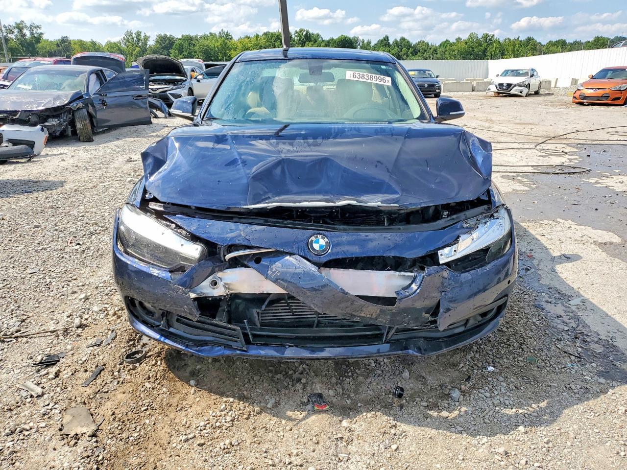 2016 BMW 320 Xi - zdjęcie 5