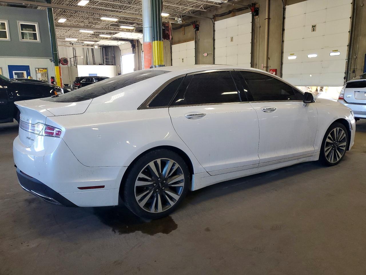 2017 Lincoln Mkz Reserve - zdjęcie 3