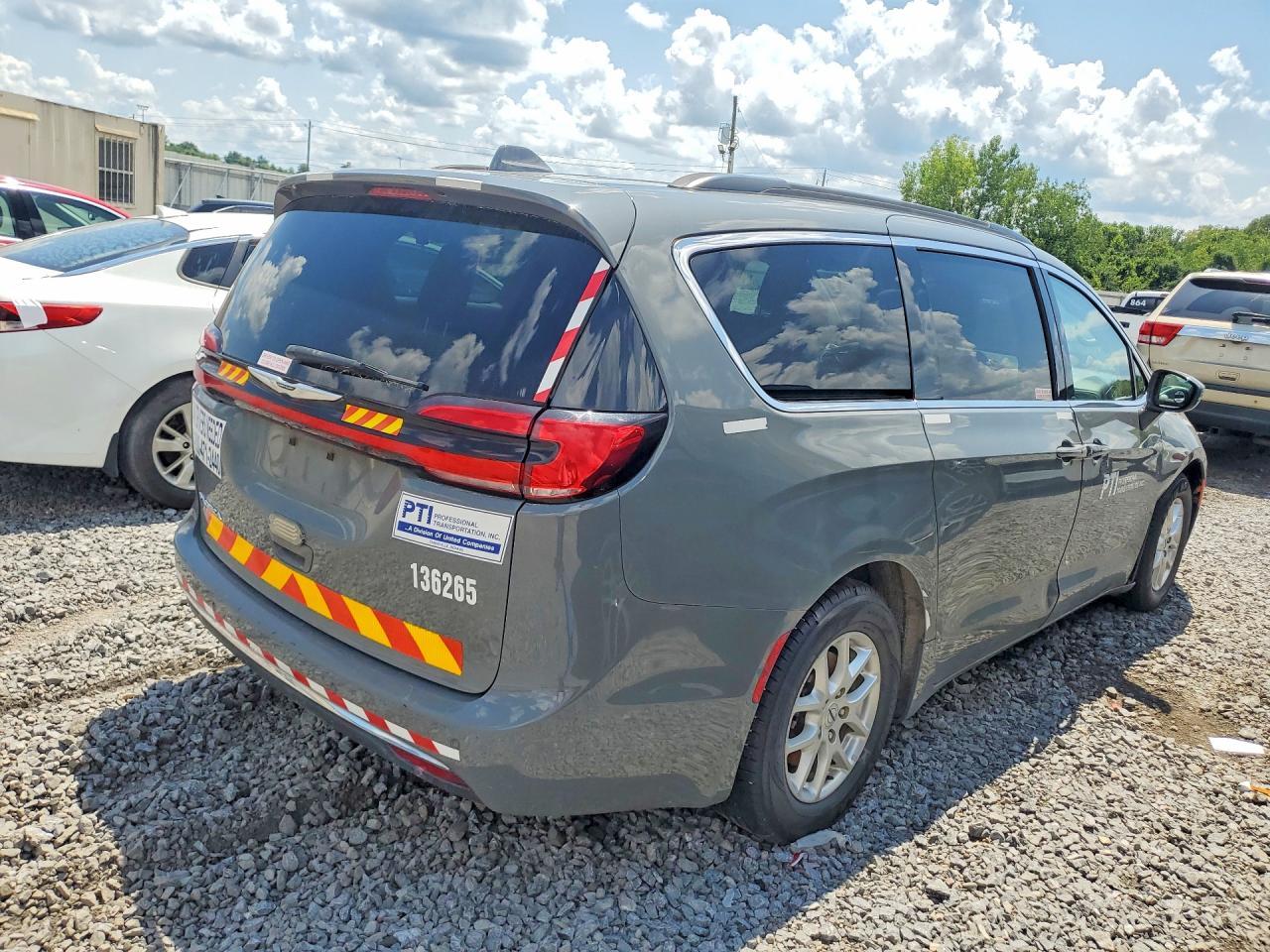 2022 Chrysler Pacifica Touring L - zdjęcie 3