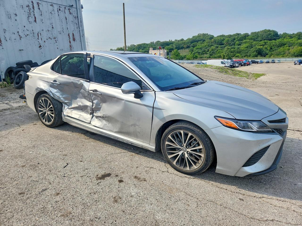 2018 Toyota Camry Se - zdjęcie 4