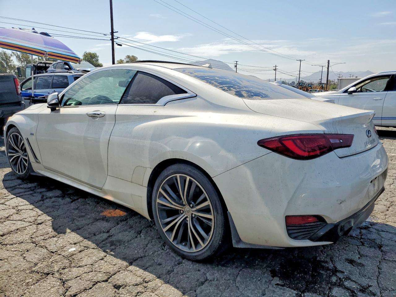 2018 Infiniti Q60 3.0T Luxe - zdjęcie 2