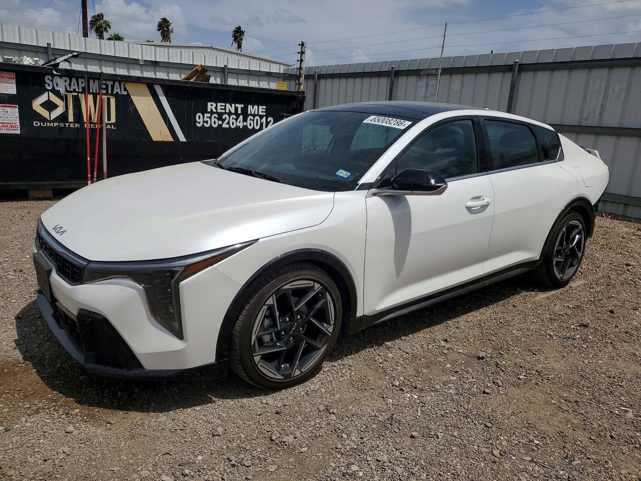 2026 Kia K4 Gt Line - zdjęcie główne