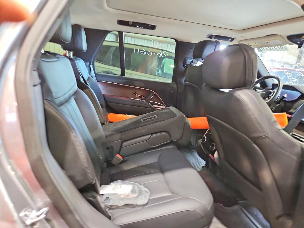 2025 Land Rover Range Rover Se - zdjęcie 10