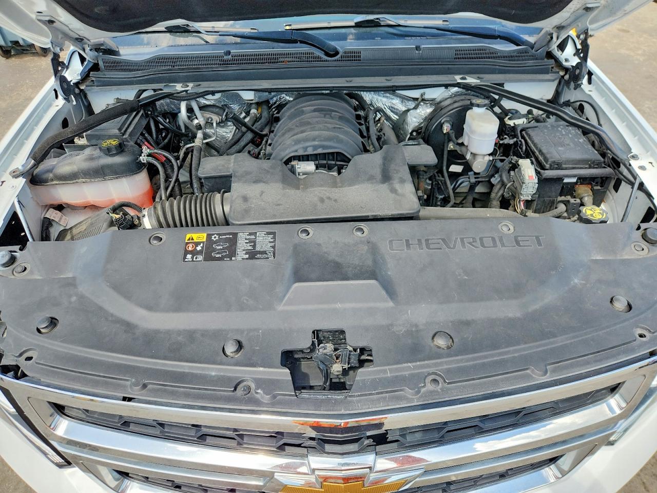 2016 Chevrolet Suburban C1500 Ls - zdjęcie 12